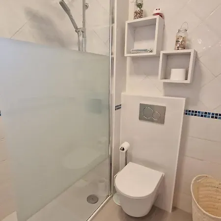 2 Quartos, 2 Wc, Vista Mar E Piscina דירה