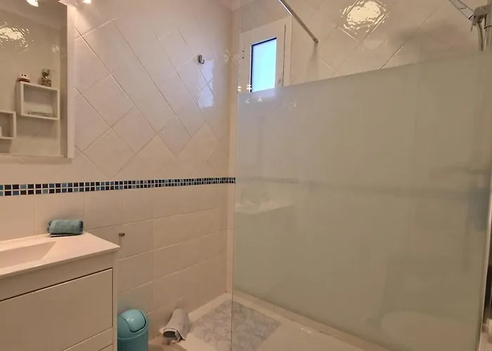 Apartamento 2 Quartos, 2 Wc, Vista Mar E Piscina *