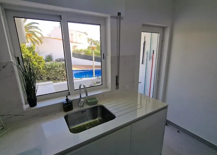 2 Quartos, 2 Wc, Vista Mar E Piscina Apartamento *