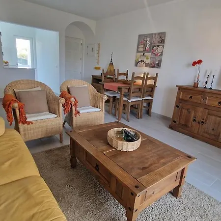 2 Quartos, 2 Wc, Vista Mar E Piscina